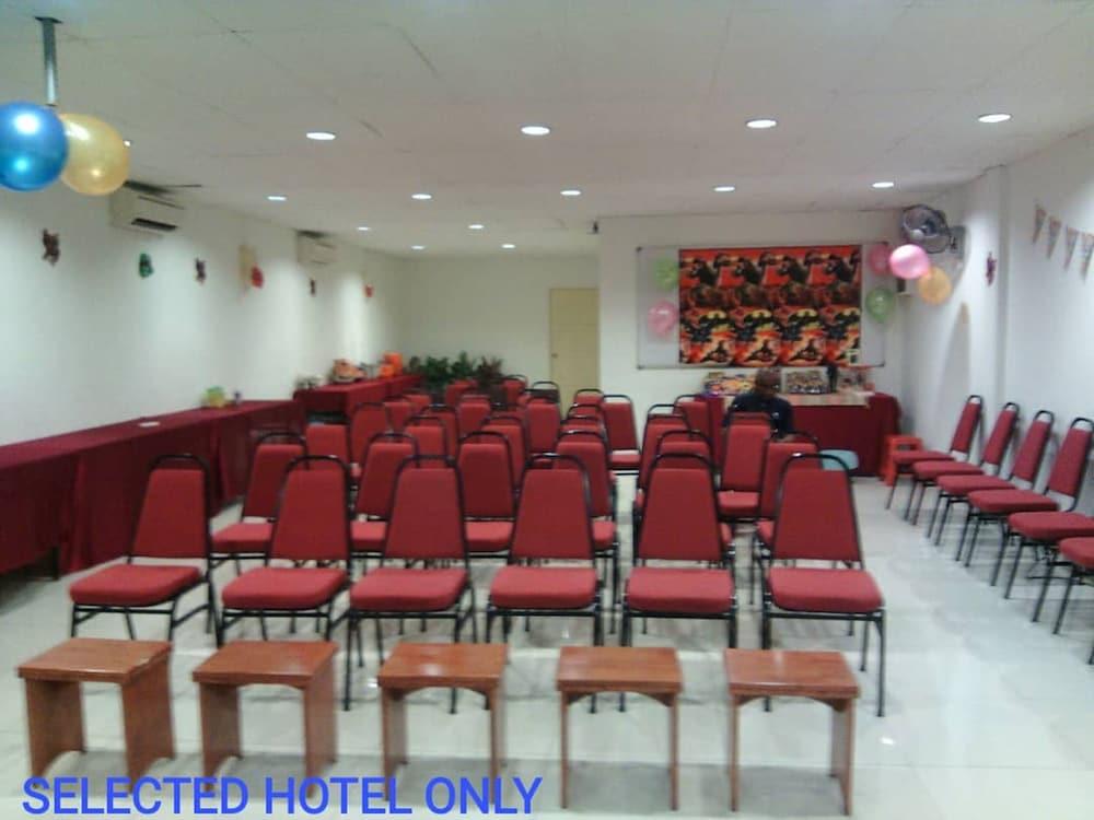 Sun Inns Hotel D'Mind Seri Kembangan Εξωτερικό φωτογραφία